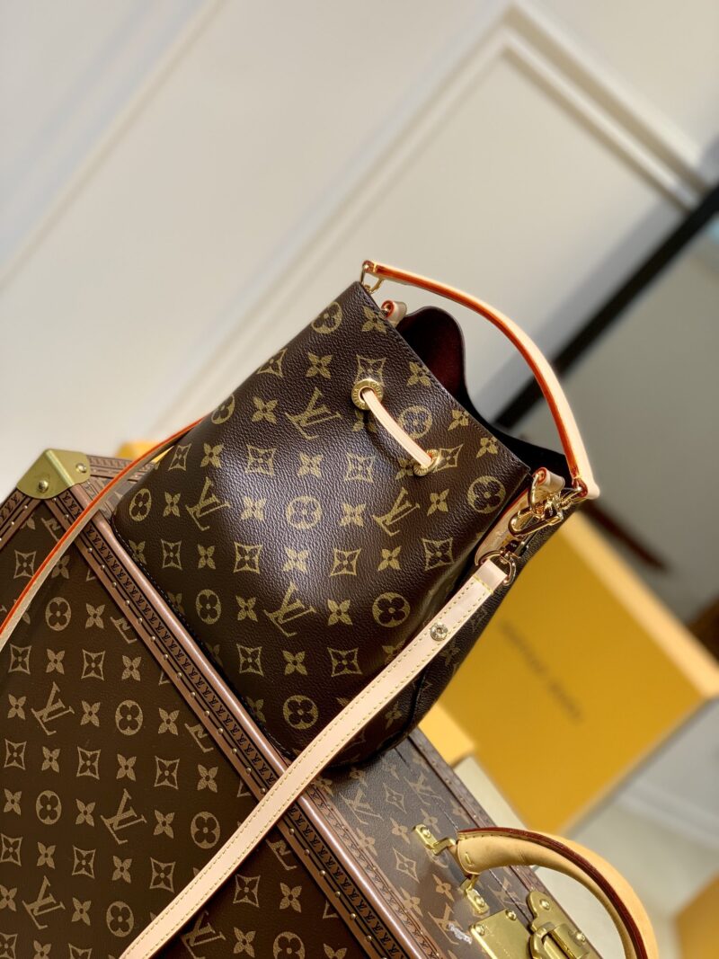 Louis Vuitton NéoNoé Bucket Bag -M46581-20 x 20 x 13CM - Image 4
