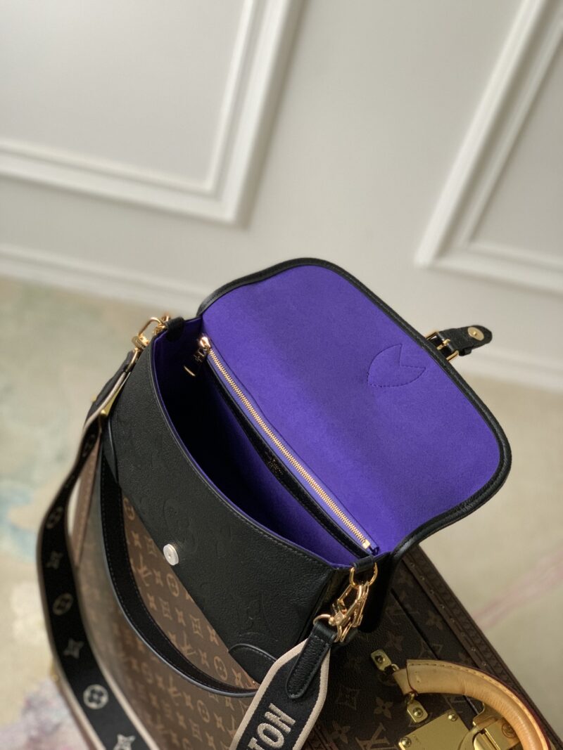 Louis Vuitton Diane Handbags-M46386-23 x 16 x 8.5CM - Image 7