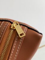 Celin Triomphe Shell Bag-16 X 11X 8CM - Image 6