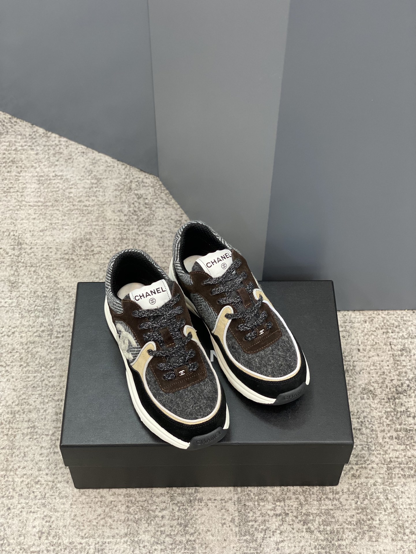 wy-15232756erwewrerwewr_3_.jpg Ch@nel Sneakers - Image 1