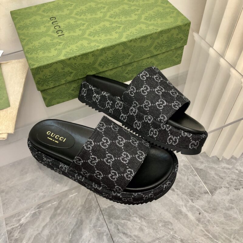 Gucci Slides - Image 4