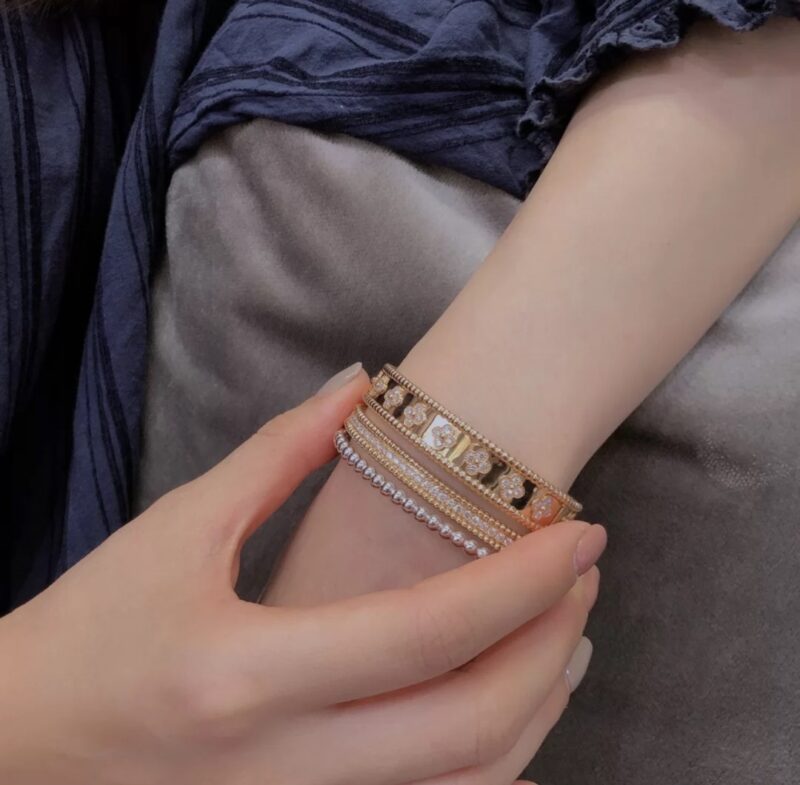 VCA Bracelet - Image 3