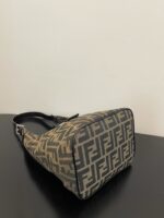 Fendi Vintage Handbags-19x15x14CM - Image 2