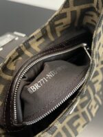 Fendi Vintage Handbags-19x15x14CM - Image 5