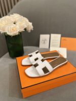 Hermes Slippers In Smooth Leather - Image 4