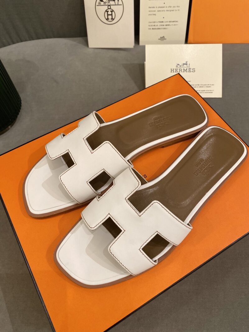 Hermes Slippers In Smooth Leather - Image 6