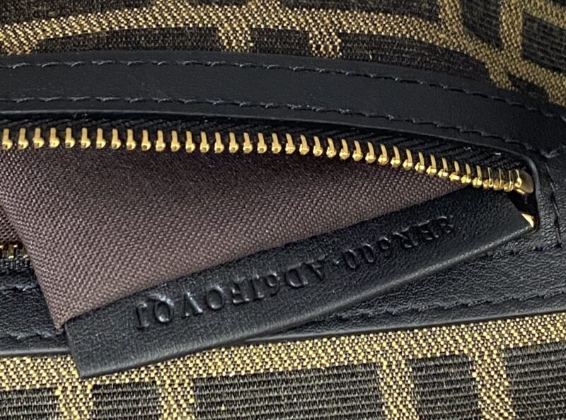 FendI Medium Baguette Bag-26x15x4CM - Image 7