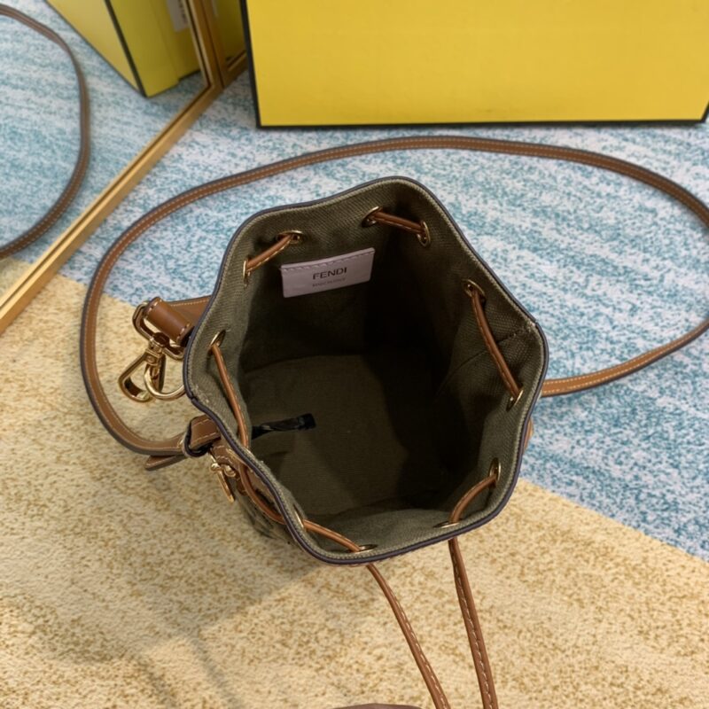 Fendi Mini Mon Tresor Bag -12x18x10CM - Image 8