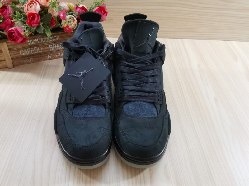 AIR JORDAN 4 RETRO KAWS "KAWS" 930155-001 - Image 3