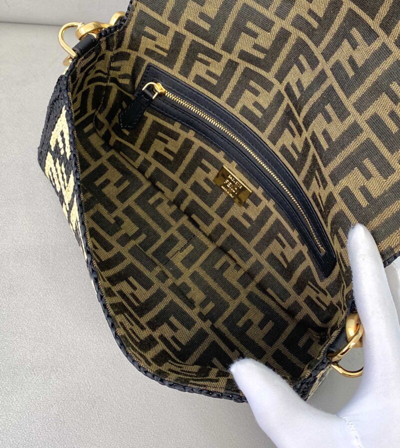 FendI Medium Baguette Bag-26x15x4CM - Image 9