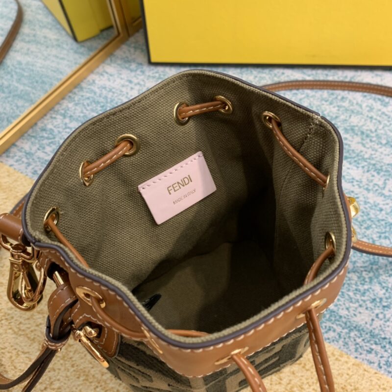 Fendi Mini Mon Tresor Bag -12x18x10CM - Image 9