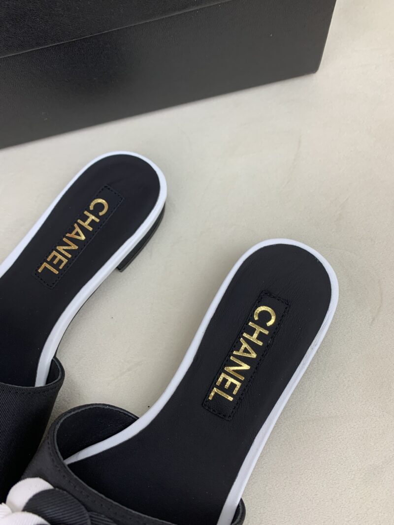 CHANLE Heels - Image 9