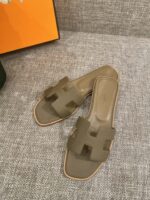 Hermes Slippers In Caviar Leather - Image 4