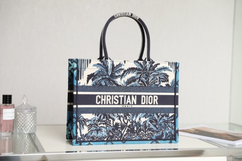 Diro Small Book Tote-36.5CM - Image 9