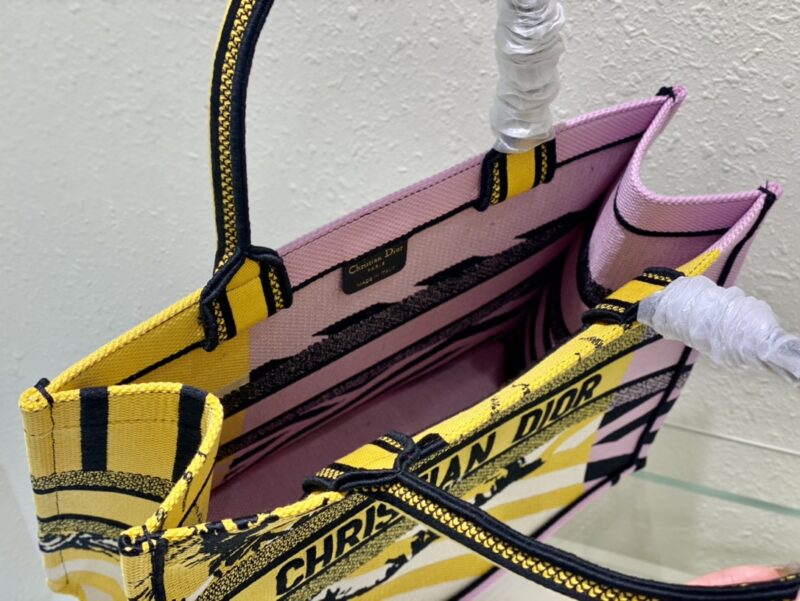 Diro Small Book Tote-36.5CM - Image 6