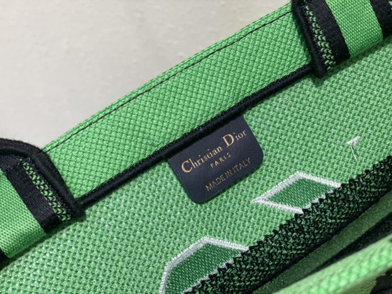 Diro Small Book Tote-36.5CM - Image 6