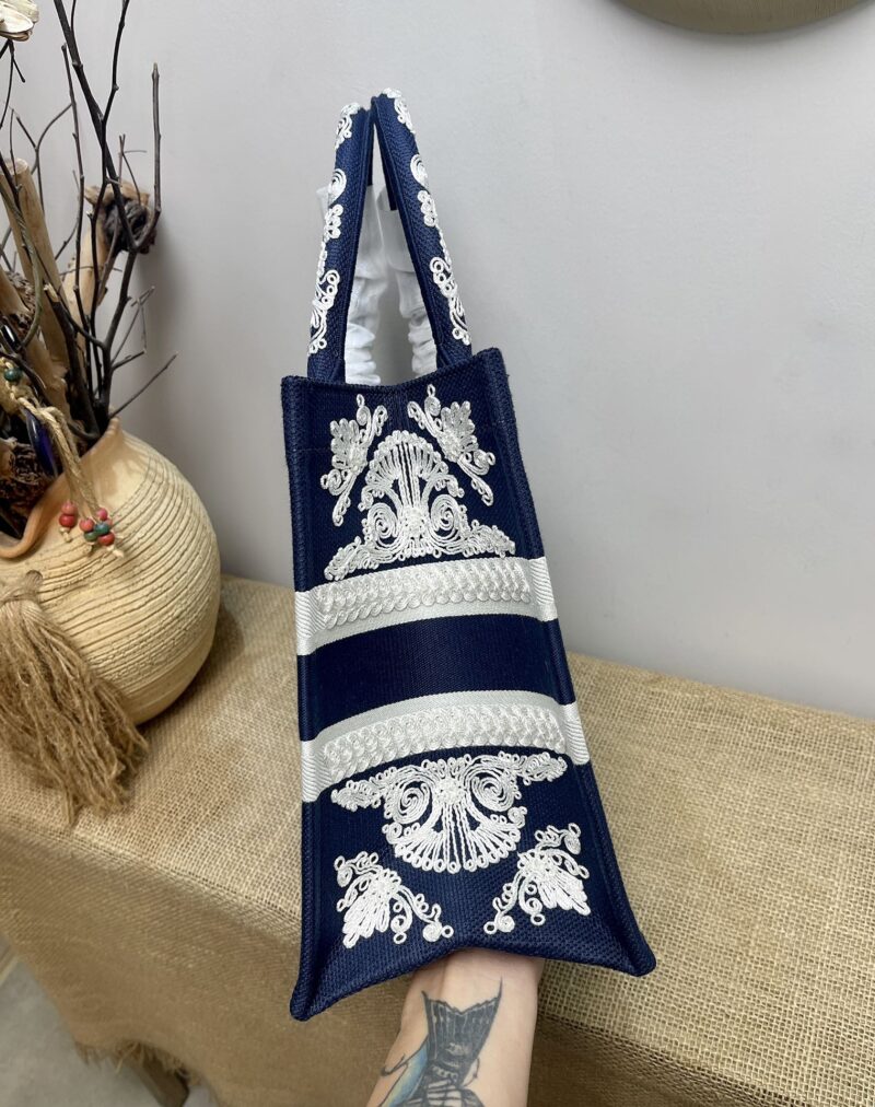 Diro Small Book Tote-36.5CM - Image 2