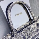 Diro Small Book Tote-36.5CM - Image 5