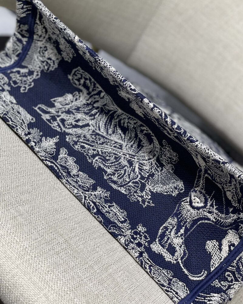 Diro Small Book Tote-36.5CM - Image 5