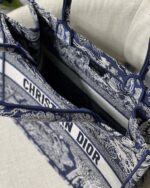 Diro Small Book Tote-36.5CM - Image 9