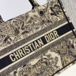 Diro Small Book Tote-36.5CM - Image 8