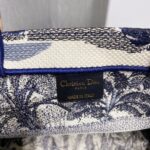 Diro Small Book Tote-36.5CM - Image 6