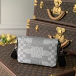Louis Vuitton Studio Messenger Bag-23.5* 14*5 CM