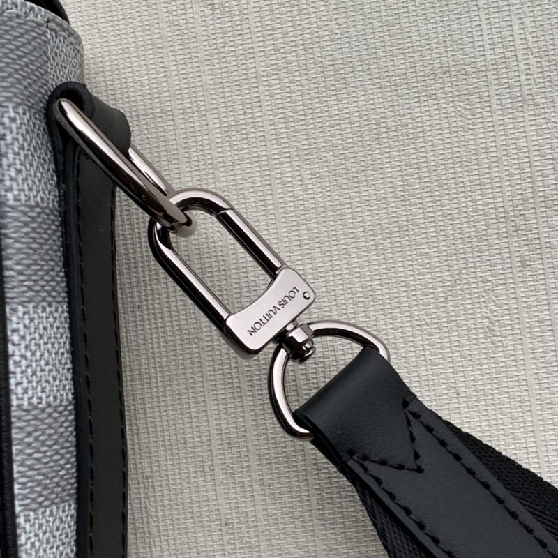 Louis Vuitton Studio Messenger Bag-23.5* 14*5 CM - Image 8