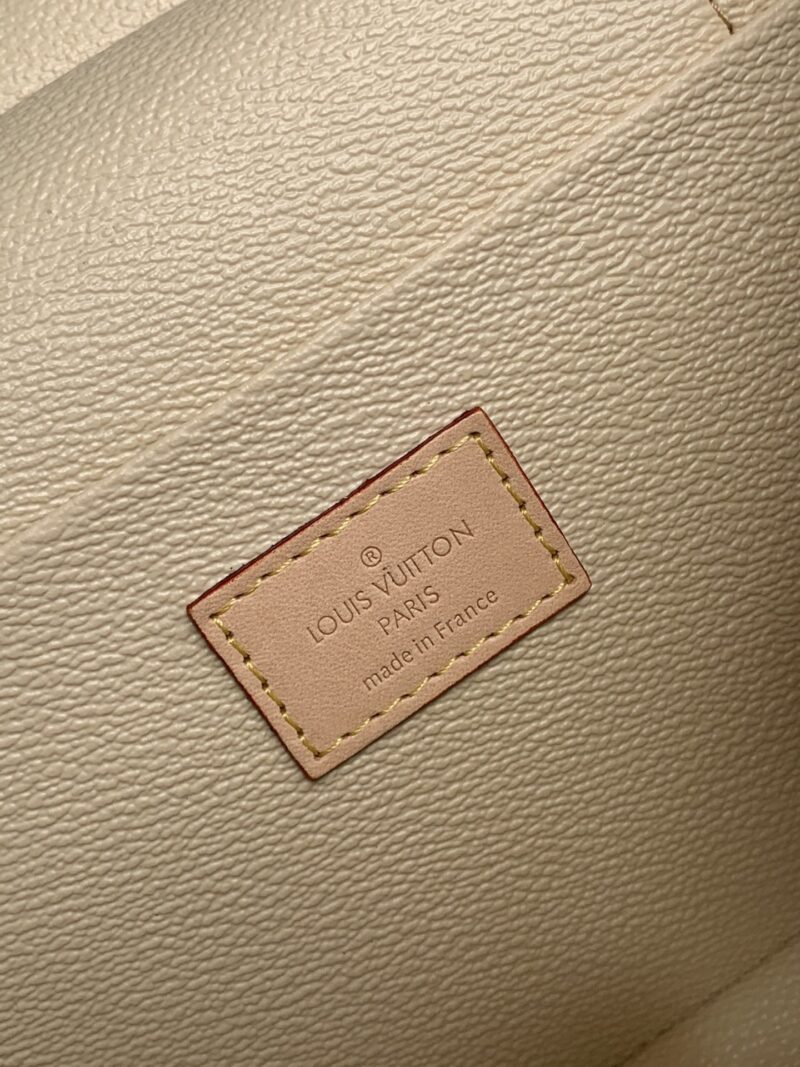 Louis Vuitton Cosmetic/Vanity Bag - Image 10