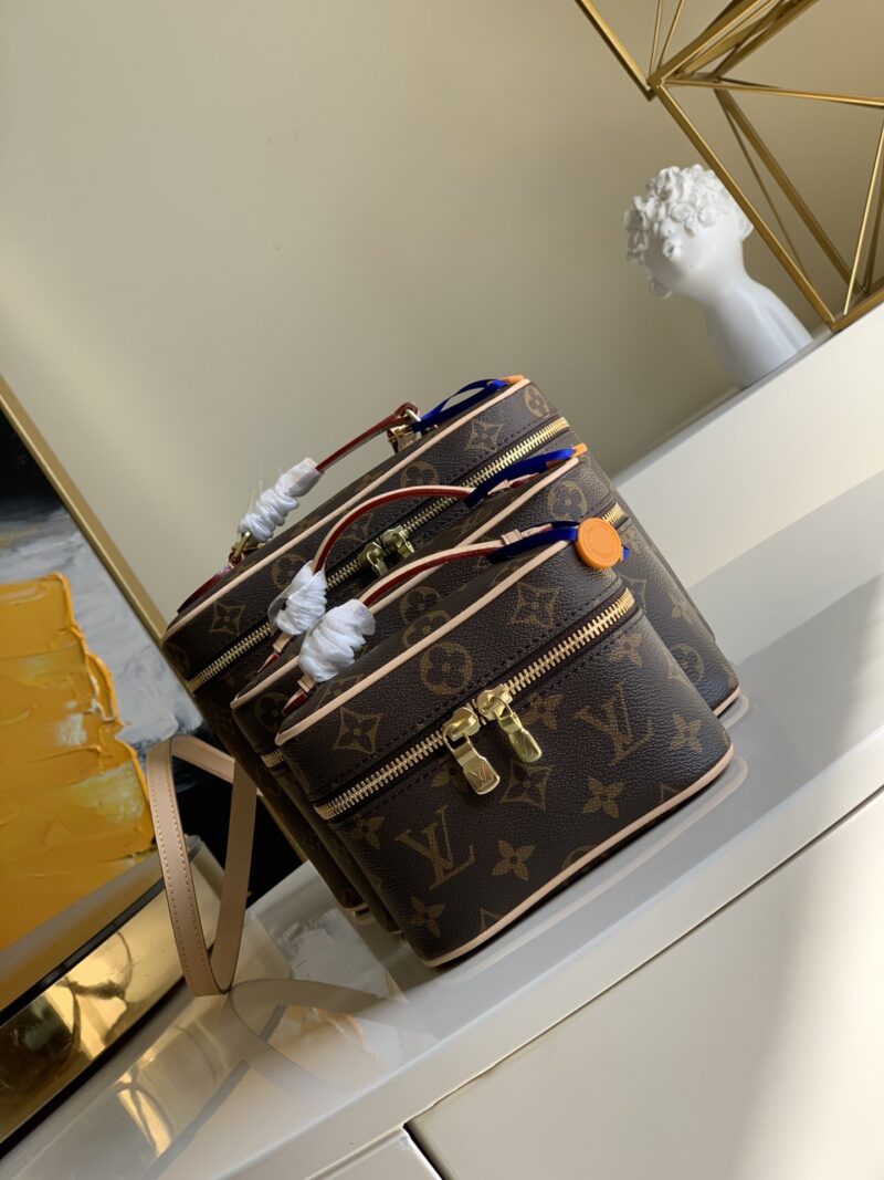 Louis Vuitton Cosmetic/Vanity Bag - Image 9