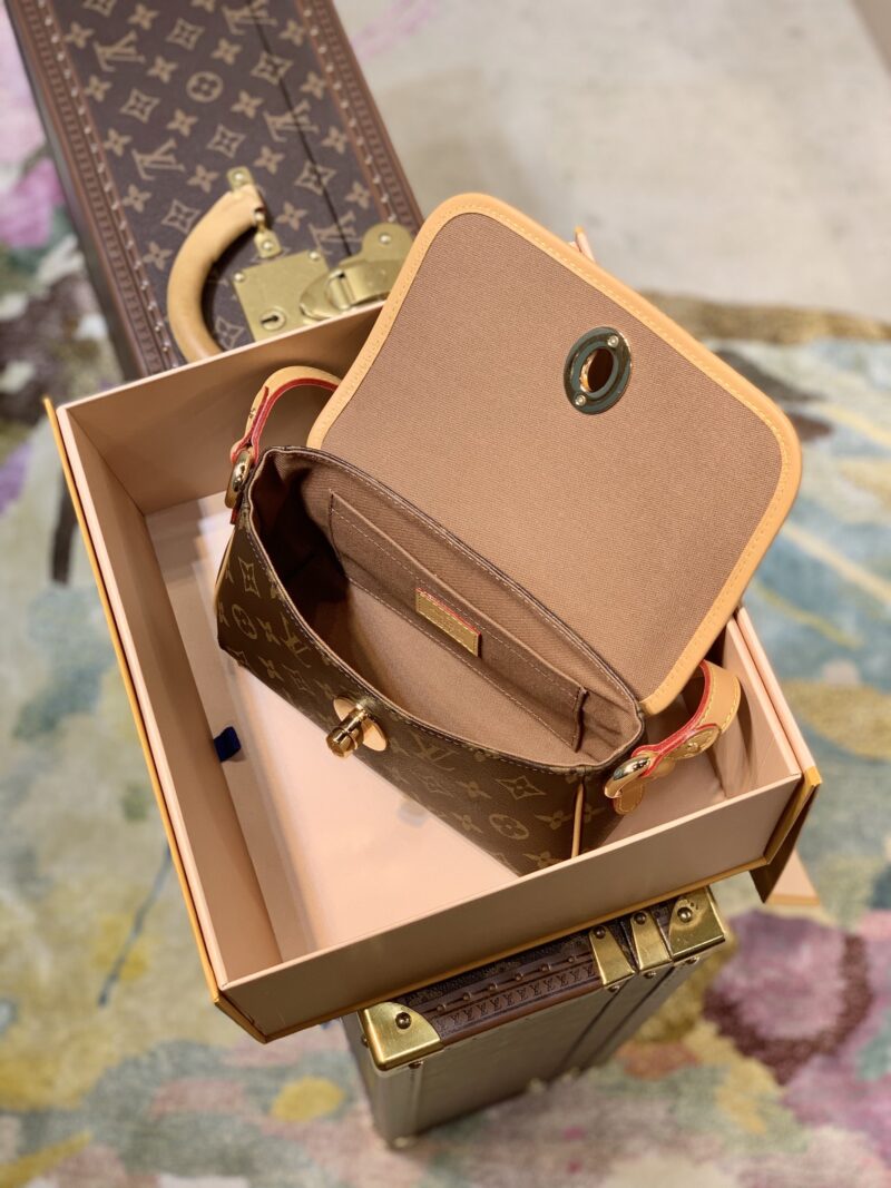 Louis Vuitton Tikal PM-22.5×13×8CM - Image 4