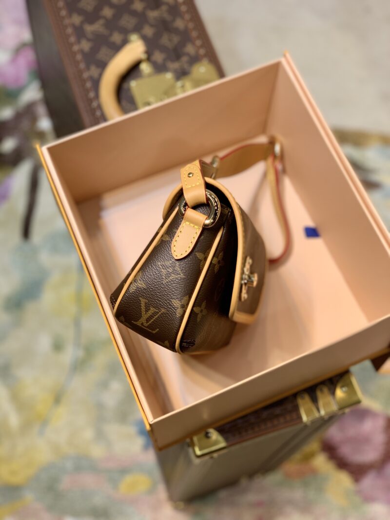 Louis Vuitton Tikal PM-22.5×13×8CM - Image 6