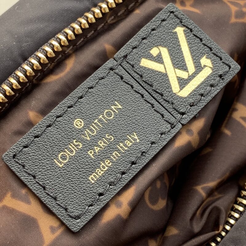 Louis Vuitton Maxi Multi Pochette Accessoires -34 x 21.5 x 5CM - Image 7