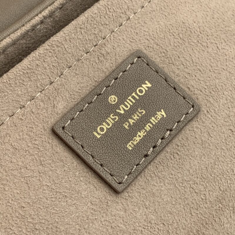 Louis Vuitton New Wave Bag-24x14x9CM - Image 5