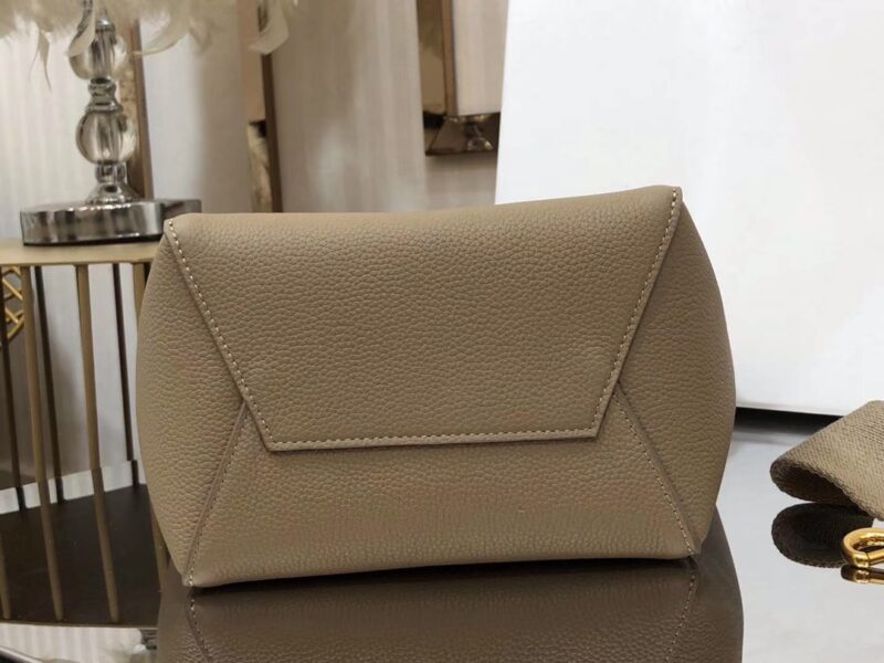 Celin Suau Sangle Bucket In Soft Grained Calfskin-17.5*24.5*12CM - Image 3