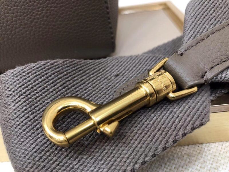 Celin Suau Sangle Bucket In Soft Grained Calfskin-17.5*24.5*12CM - Image 5