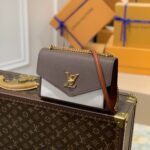 Louis Vuitton M58949 Mylockme BB-22.5 x 17.0 x 5.5CM
