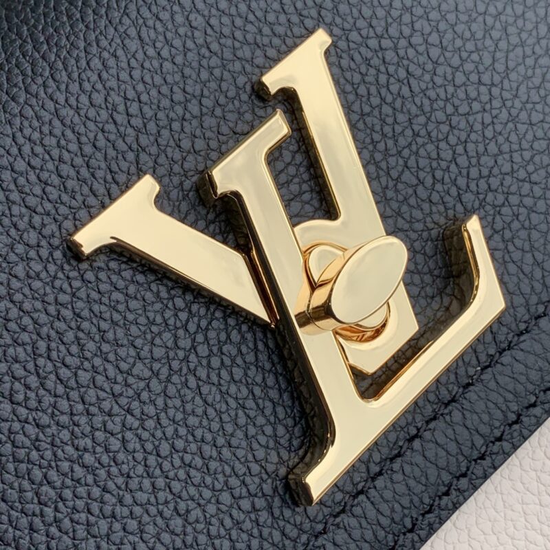 Louis Vuitton Lockme Tender Handbags PM- M58554-19*13*8CM - Image 7