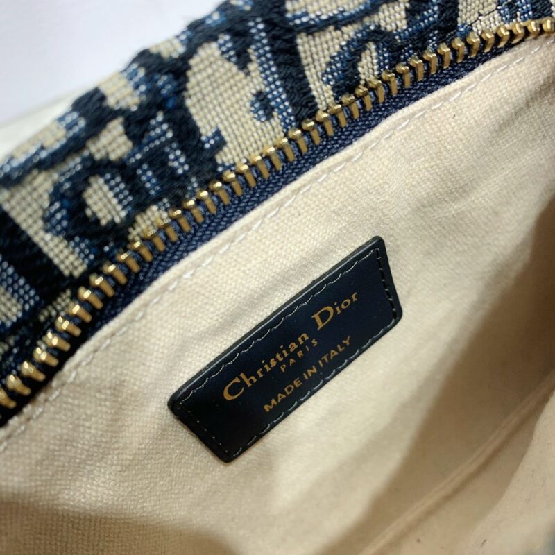 Diro Oblique Wallet-21*15CM - Image 3