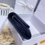 Diro 30 Montaigne Wallet - Image 5