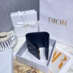 Diro 30 Montaigne Wallet - Image 9