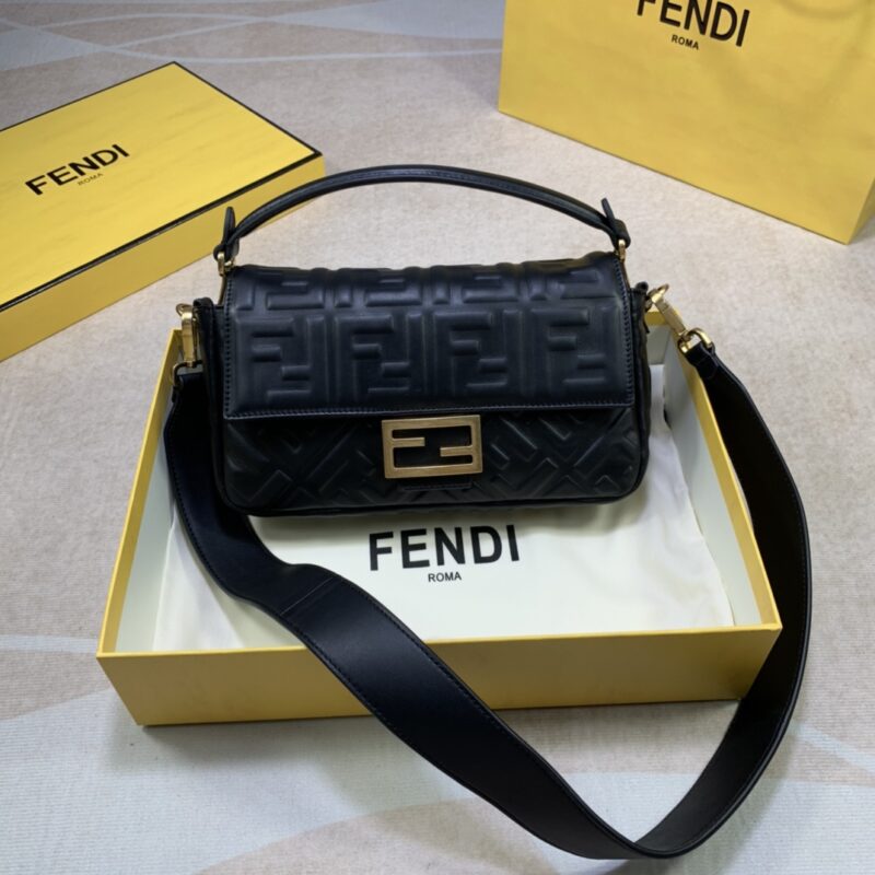 Fendi Baguette Bag - Image 2