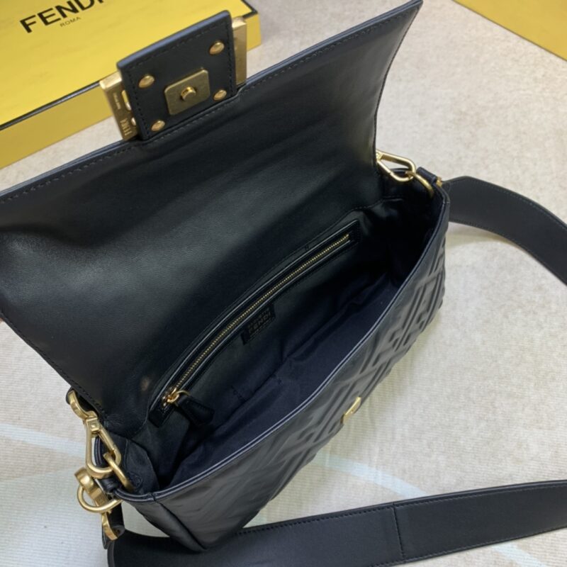 Fendi Baguette Bag - Image 6