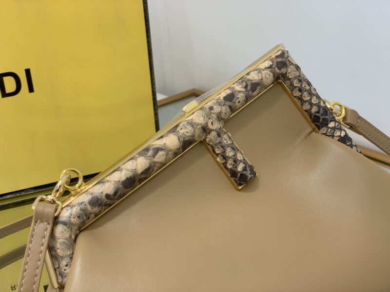 Fendi  First Bag-26*9.5*18CM - Image 9