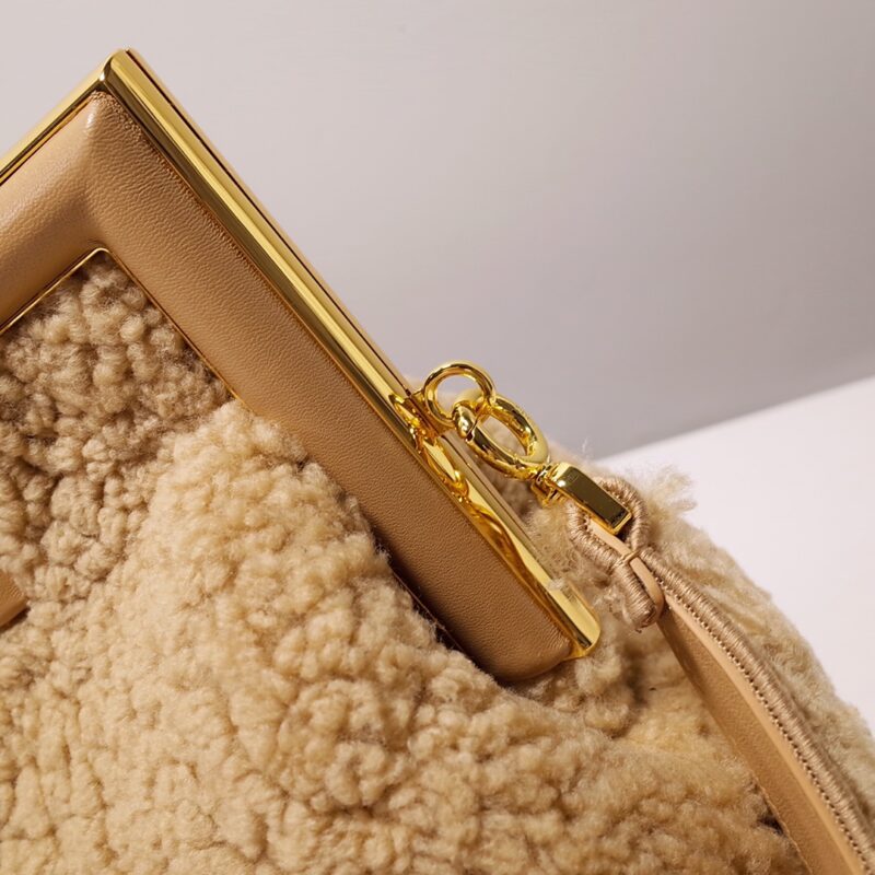 Fendi  First Bag-32.5*15*23.5 - Image 6