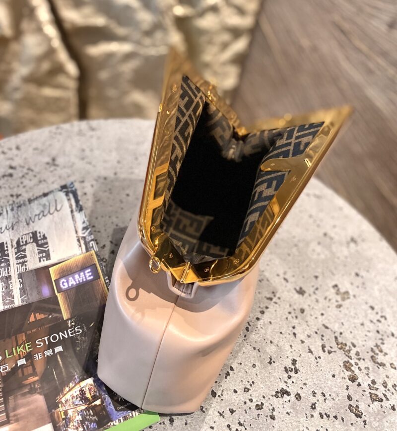 Fendi  First Bag-26*18*9.5/32.5*23.5*15CM - Image 8