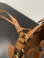 Fendi Pomodorino-21.5x14x17CM - Image 7