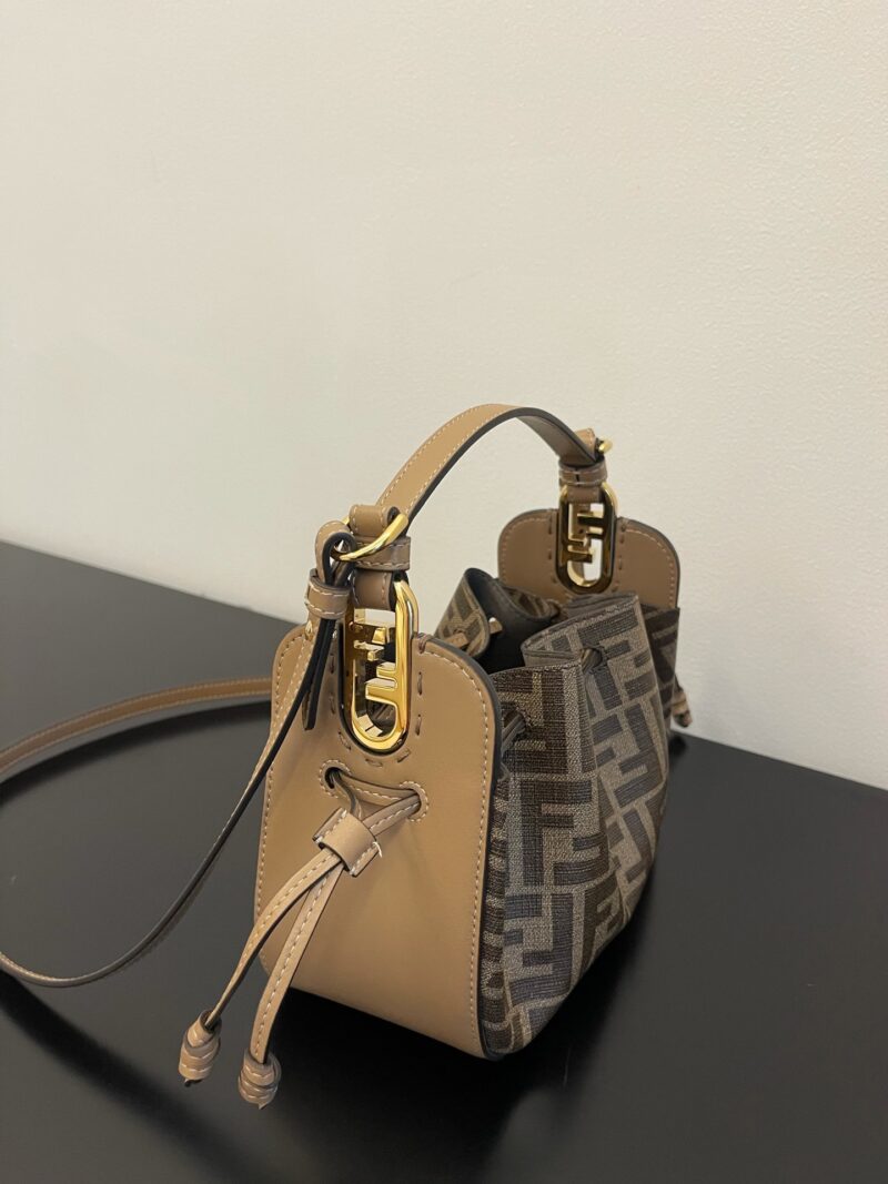 Fendi Pomodorino-21.5x14x17CM - Image 7