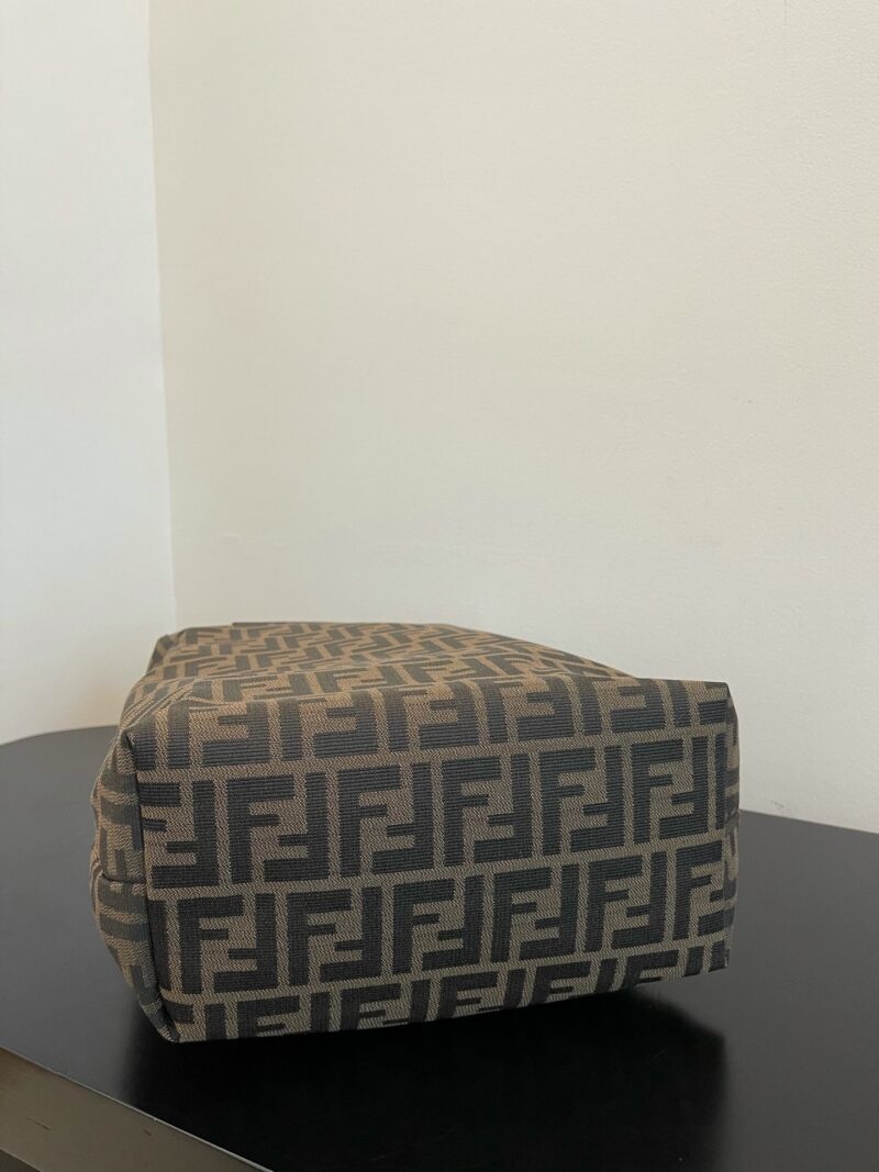 Fendi Vintage Tote-27x13x37CM - Image 2