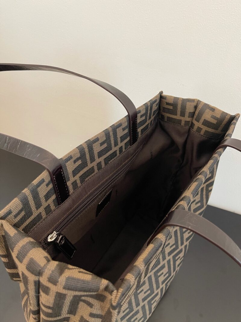 Fendi Vintage Tote-27x30x13CM - Image 5